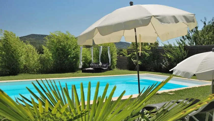 Aillan Hervé independent house with  swimming pool - Image 1