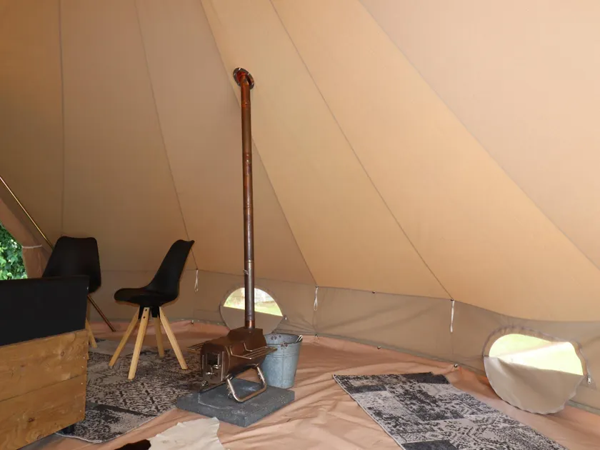 Beautiful safari tent in Twijzel with terrace - Image 1