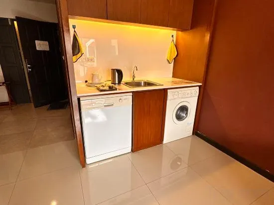 Cattreya Place - Image 1