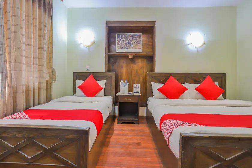 OYO 742 Hotel Thamel Inn And Restaurant - Image 1