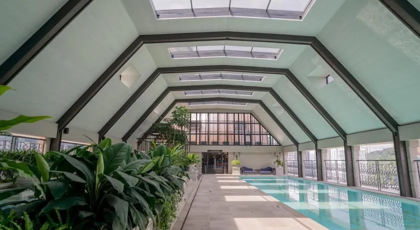 Paxtonz Urban Luxe Walk to Mall! Free WiFi & Pool - Image 1