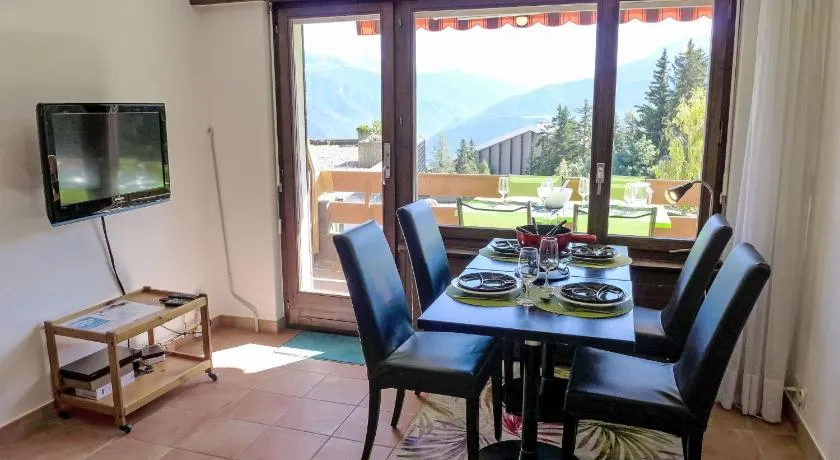Studio Terrasse Des Alpes 618 by Interhome - Image 1