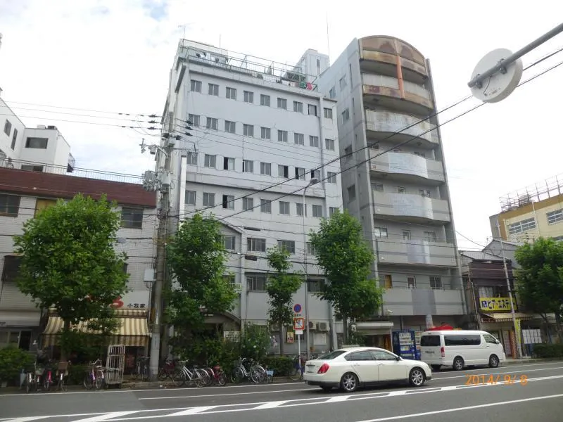 Hotel Diamond - Image 1