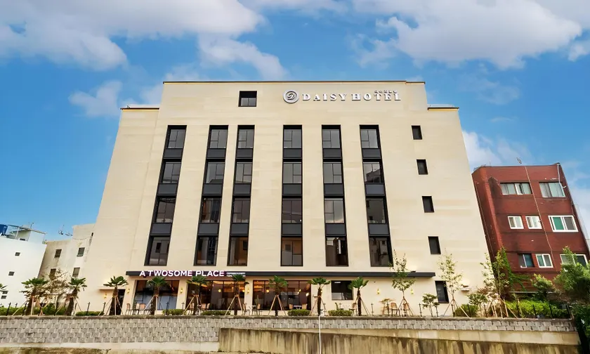 Masan Daisy Hotel - Image 1