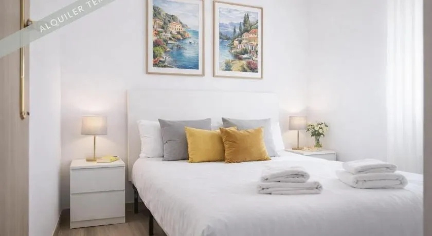 Smart Loft Madrid - IFEMA & Airport Zone - Image 1