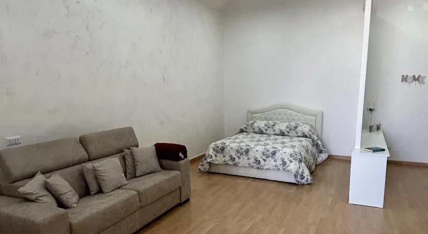 Gragnano_roomandapartment - Image 1