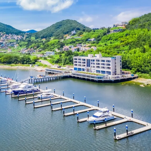 Namhae Elim Marina Resort - Image 1