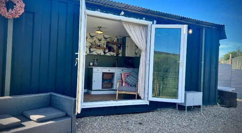 Cabin on the Moors - Image 1
