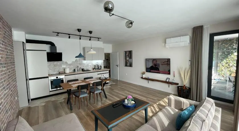 Platinum Luxury Industrial Unit City-Center - Image 1