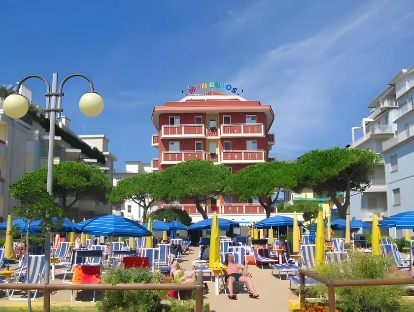 Hotel Mon Repos - Image 1