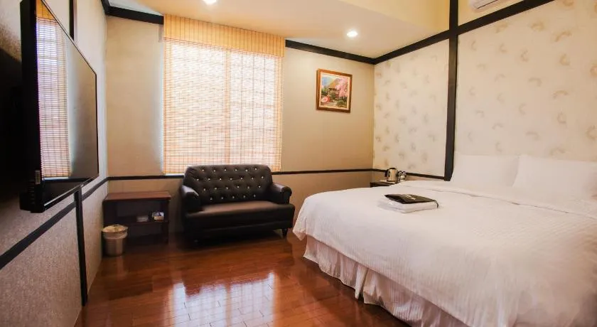 Hananoi Bed and Breakfast - Image 1
