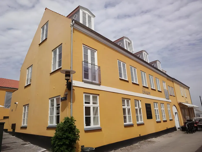 Dragør Hotel & Apartments - Image 1