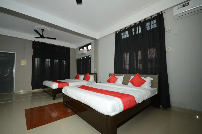 OYO 64922 Corporate Park - Image 1