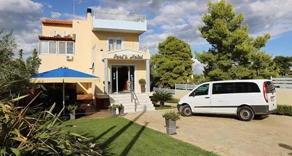Peri's Hotel - Image 1