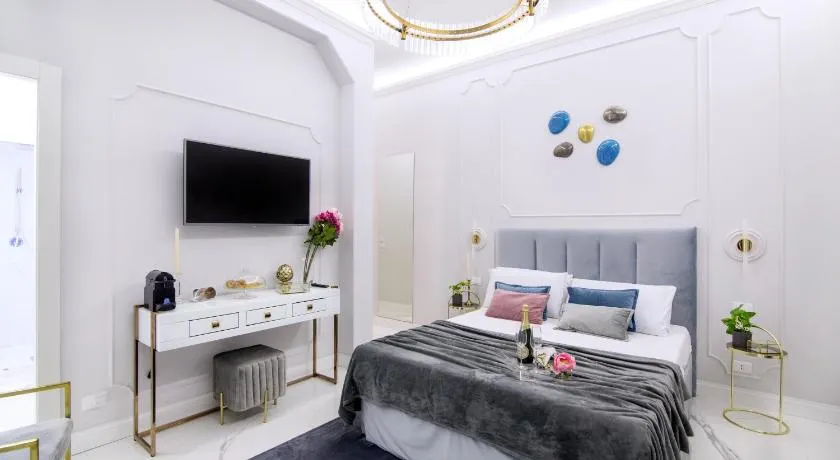 Rome Deluxe Apartments - Image 1