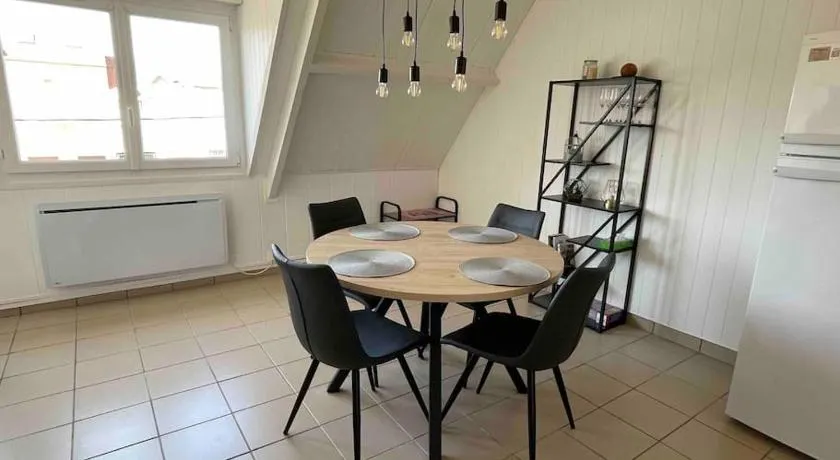 Logement 4à6 pers à 100m de la mer - Image 1