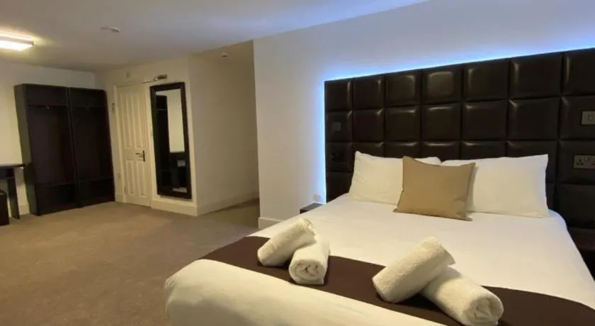 The Charles Hotel - Image 1
