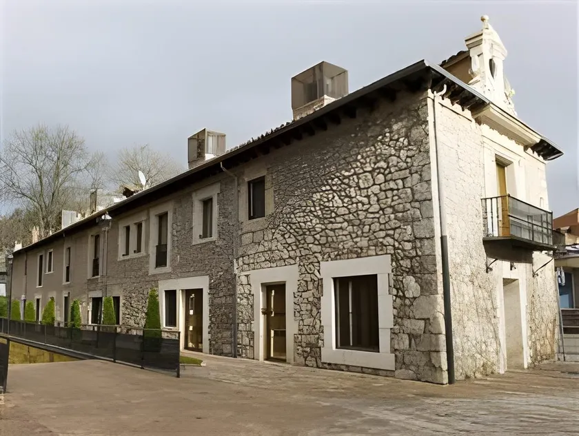 Apartamentos María Luisa - Image 1