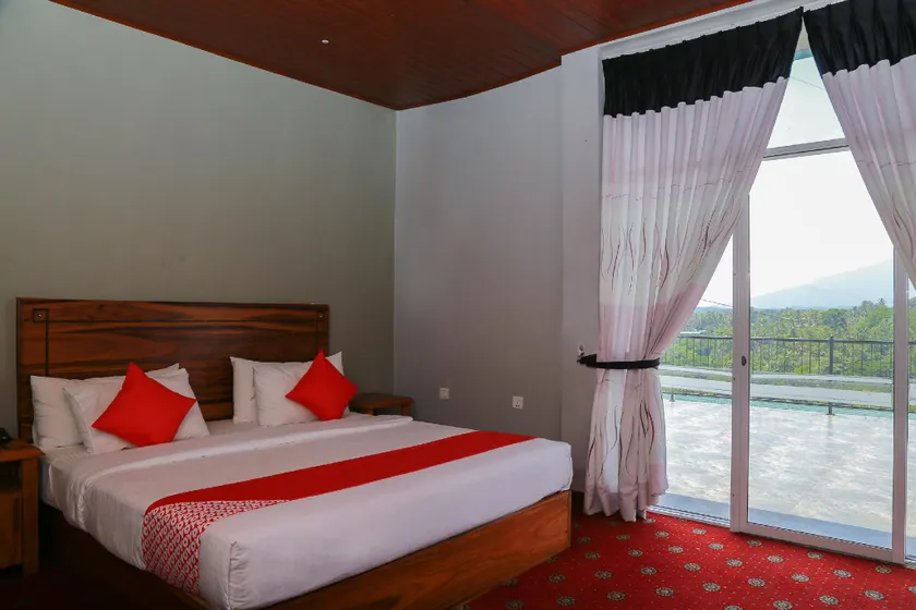 OYO 278 Hotel Rivelka - Image 1
