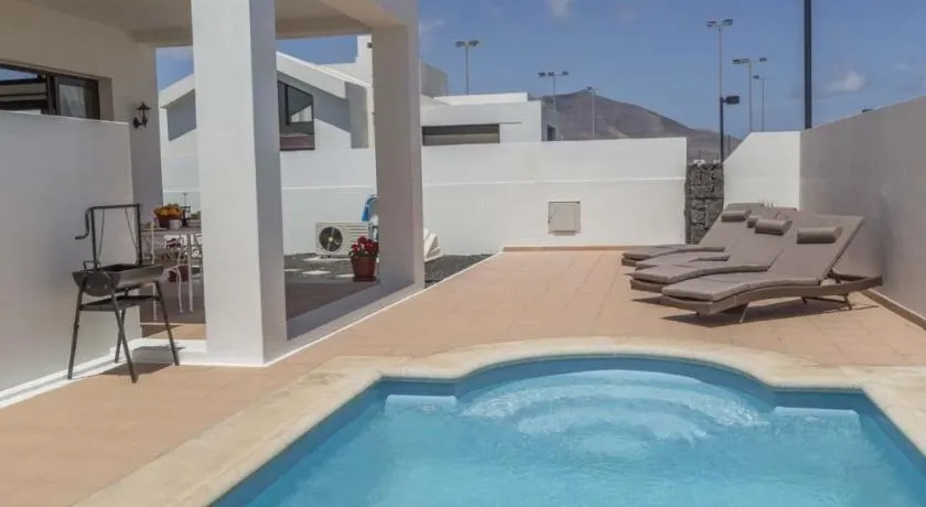 Maison de vacances « Villa Angelita Y Pablo » avec vue sur la montagne, piscine et Wi-Fi - Image 1