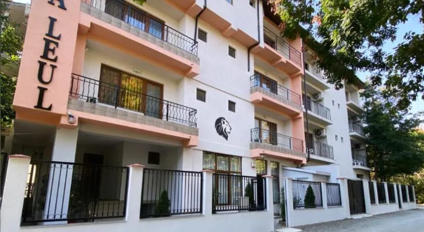 Vila Leul - Image 1