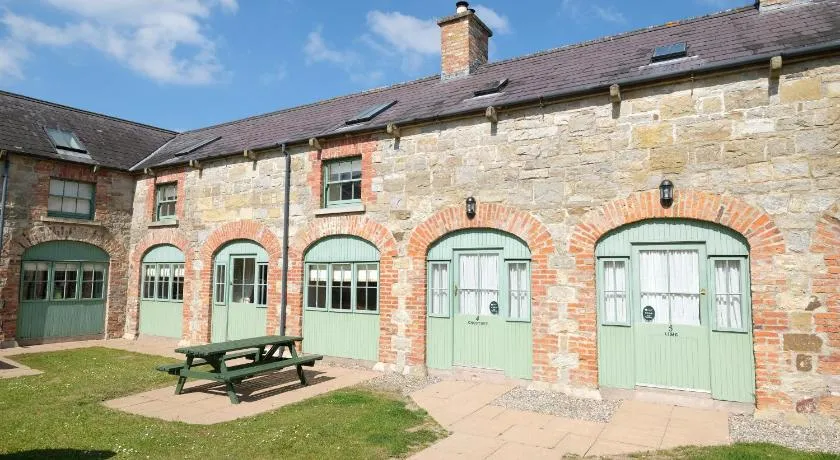 Belle Isle Castle and Cottages - Image 1