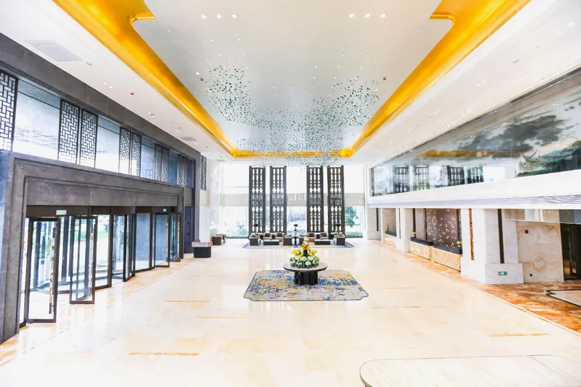Expo Hotel - Image 1