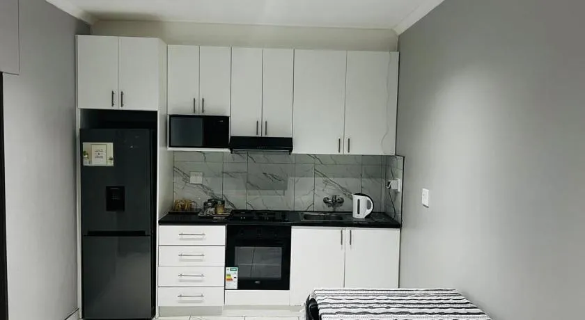 MARI Guesthouse - Image 1