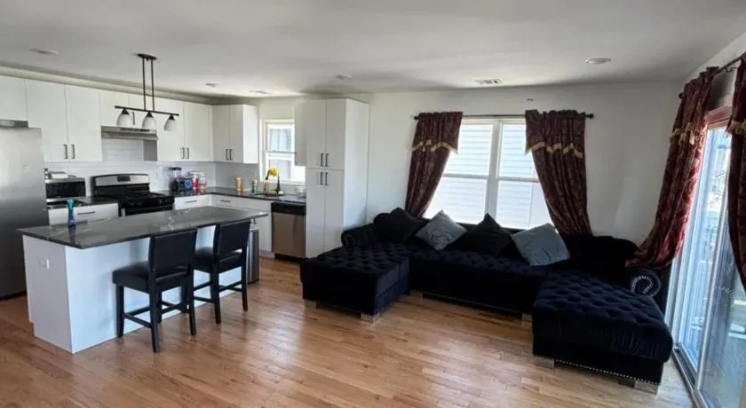 730 Seaport Drive - Image 1
