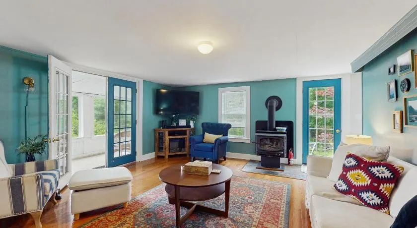 The Wolfeboro House - Image 1