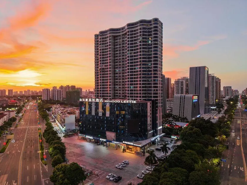 MEHOOD LESTIE Hotel (Beihai Yintan Avenue Qiaogang Fengqing Street) - Image 1