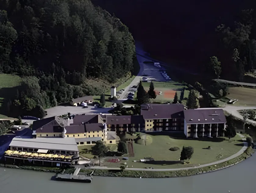 Riverresort Donauschlinge - Image 1