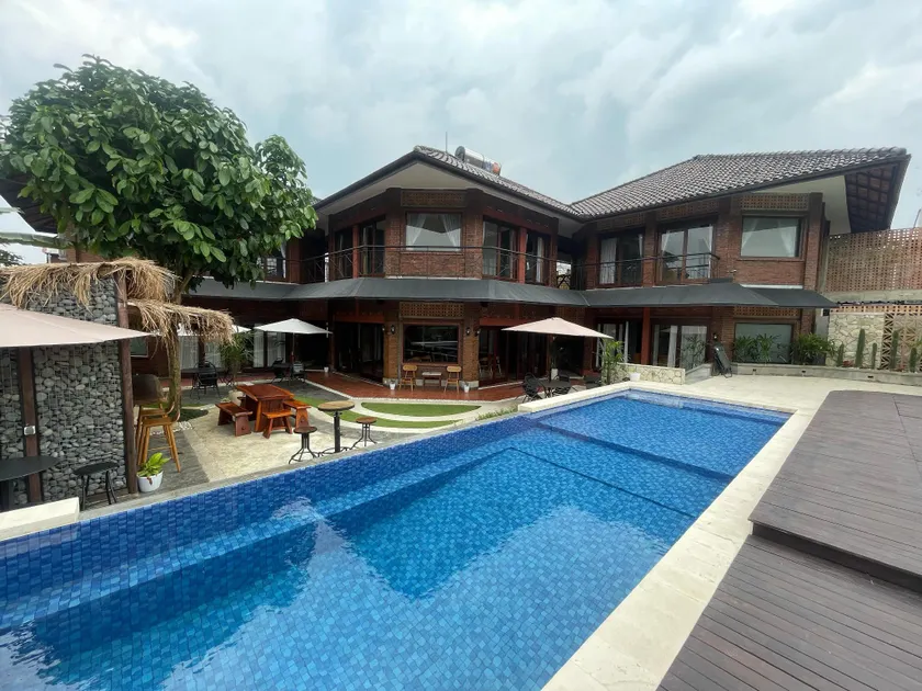 Gajah12 Golf View Boutique Hotel - Image 1