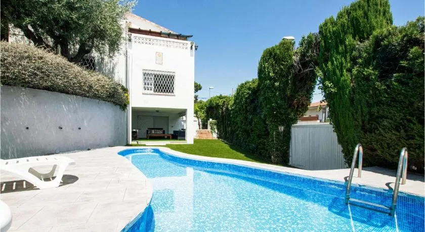 Beautiful Home In Alella - Image 1