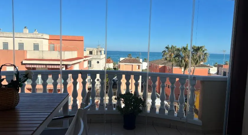 Apto. con wifi, piscina, vistas al mar y parking. - Image 1