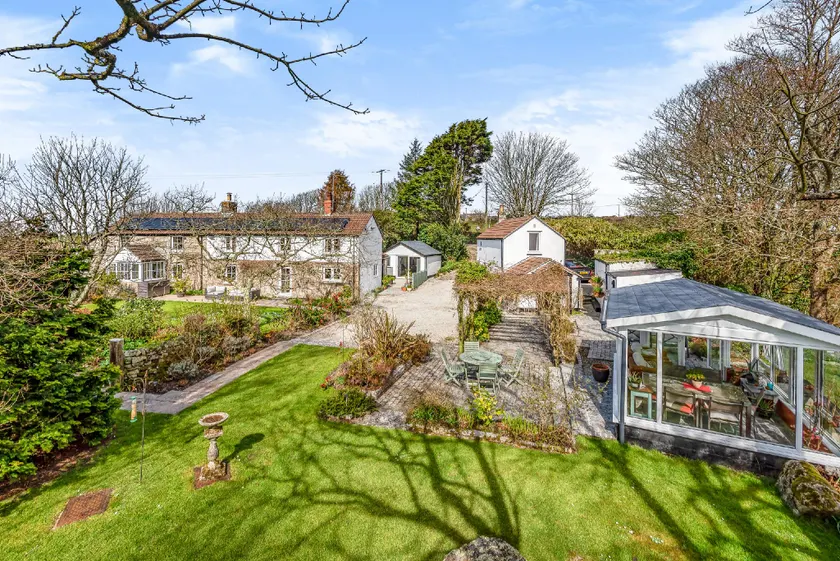 Tresowes Green Cottage - Image 1