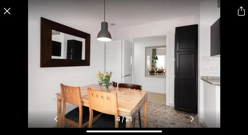 Céntrica vivienda con dos camas de matrimonio y free parking - Image 1