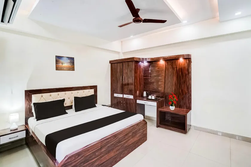 Hotel O SGPGI - Image 1