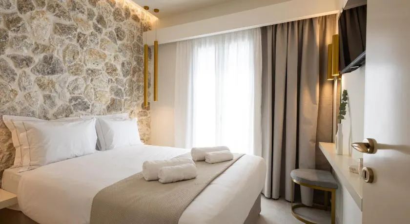 Maiandros Suites - Image 1