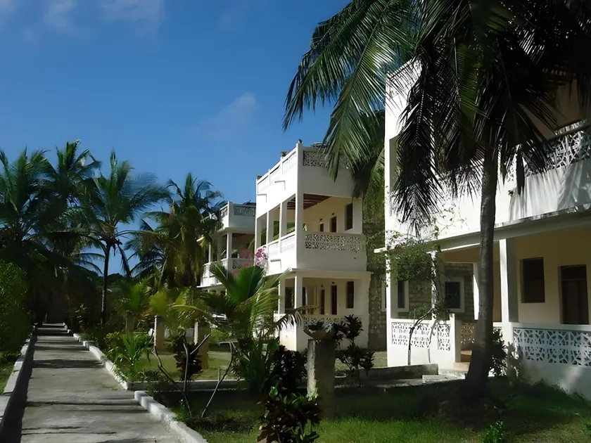 Dudu Villas N Backpackers - Image 1