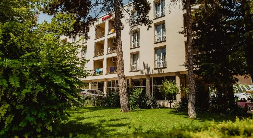 Hotel Carmen - Image 1