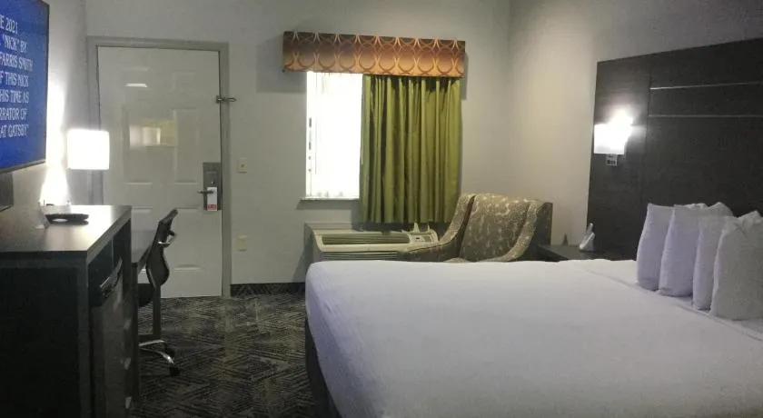Muskogee Inn and Suites - Image 1
