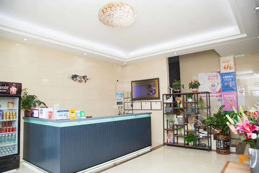 Shenzhen Liuliu Hotel (Shiyan Bus Station) - Image 1