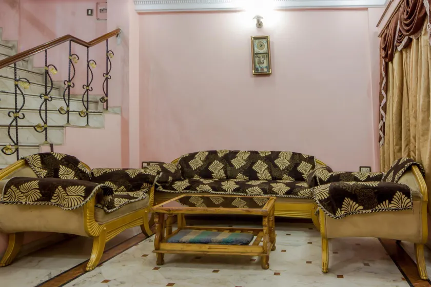 Comfortable Economical RoomIn Vashi - Image 1