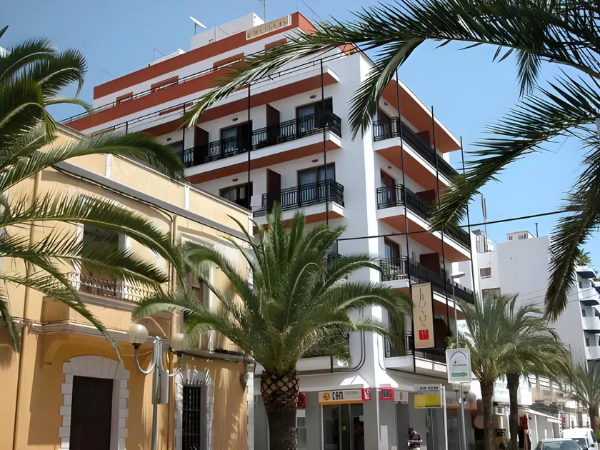 Apartamentos Ebusus Ibiza - Image 1