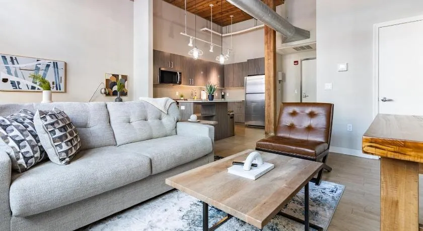 Landing Stunning 1BD Game Room Gym - Image 1