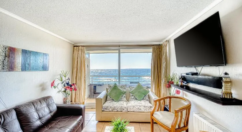 Ocean Bright 2BR W/ View, Wifi, Parking & Pool - Image 1