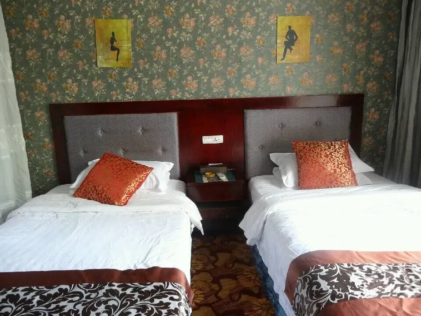 Ziyunxuan Business Hotel - Image 1
