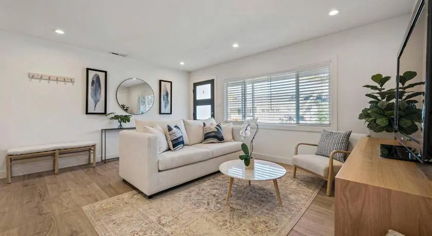 Casa DiNora Chic and Comfy Home in the Heart of Silicon Valley - Image 1