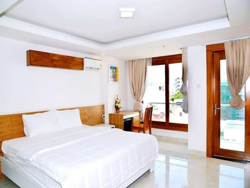 New Century Hotel Nha Trang - Image 1